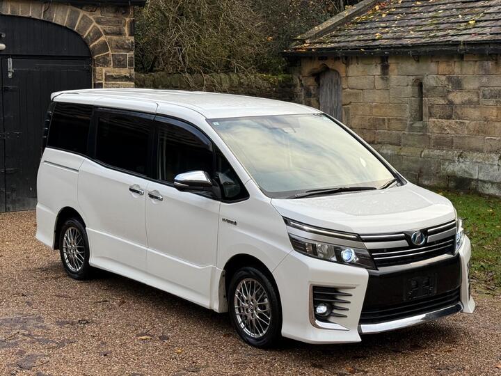 Toyota Voxy 1.8 HYBRID 7 SEATER AUTOMATIC ULEZ FREE