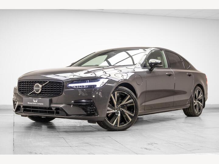 Volvo S90 2.0h T8 Recharge 11.6kWh R-Design Auto AWD Euro 6 (s/s) 4dr