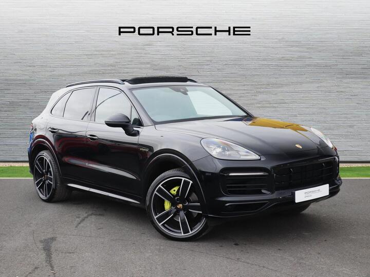 Porsche Cayenne 3.0 V6 E-Hybrid 17.9kWh Platinum Edition TiptronicS 4WD Euro 6 (s/s) 5dr (3.6kW Charger) Porsche Cayenne 3.0 V6 E-Hybrid 17.9kWh Platinum Edition TiptronicS 4WD Euro 6 (s/s) 5dr (3.6kW Charger)