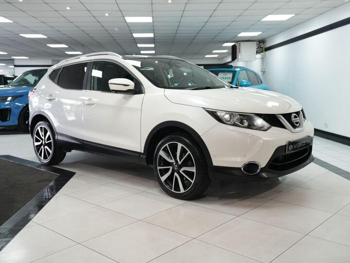 Nissan QASHQAI 1.6 DCi Tekna XTRON 2WD Euro 6 (s/s) 5dr