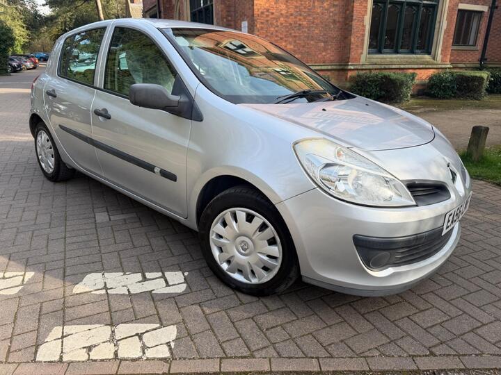 Renault Clio 1.6 VVT Expression 5dr