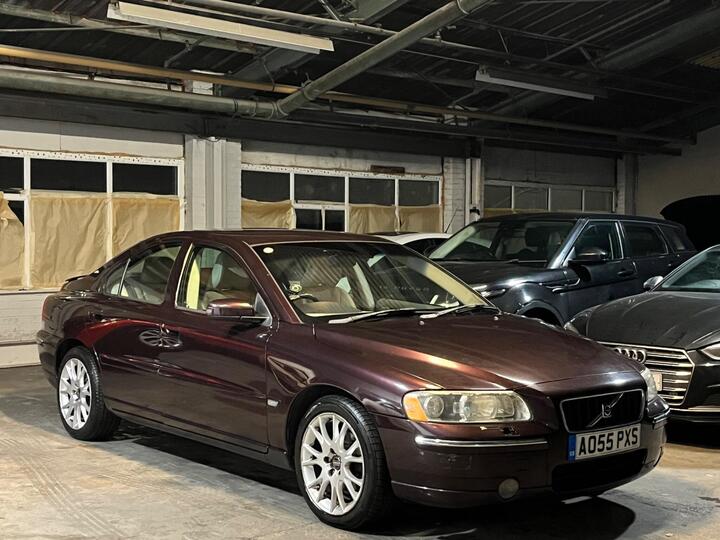 Volvo S60 2.4 D5 SE 4dr