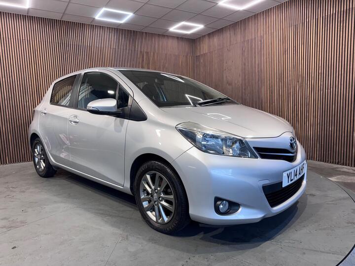 Toyota Yaris 1.33 Dual VVT-i Icon Plus Euro 5 5dr