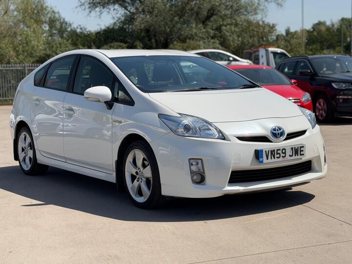 Toyota Prius 1.8 VVT-h T Spirit CVT Euro 5 (s/s) 5dr Toyota Prius 1.8 VVT-h T Spirit CVT Euro 5 (s/s) 5dr