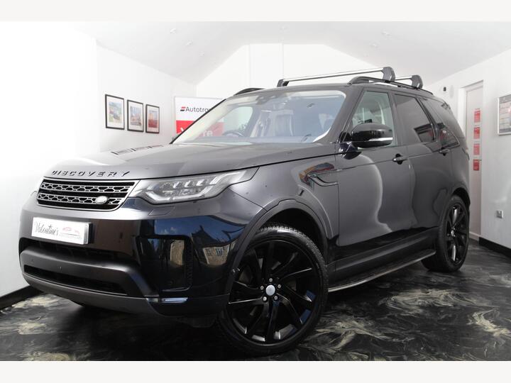 Land Rover Discovery 3.0 TD V6 First Edition Auto 4WD Euro 6 (s/s) 5dr Land Rover Discovery 3.0 TD V6 First Edition Auto 4WD Euro 6 (s/s) 5dr
