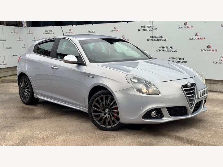 Alfa Romeo Giulietta 2.0 JTDM-2 Sportiva Nav Euro 5 (s/s) 5dr