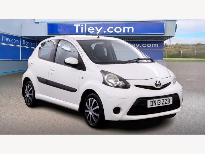 Toyota AYGO 1.0 VVT-i Ice Euro 5 5dr