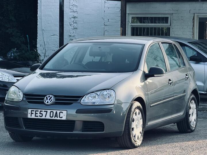 Volkswagen Golf 1.6 FSI S 5dr