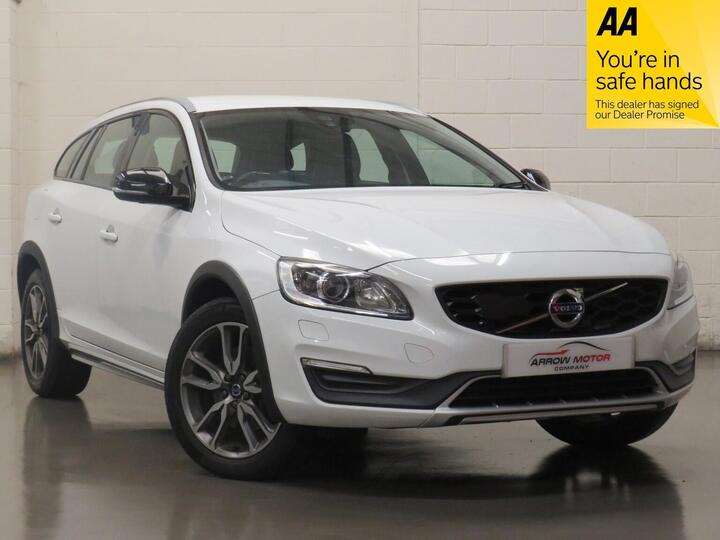 Volvo V60 Cross Country 2.0 D4 Lux Nav Auto Euro 6 (s/s) 5dr