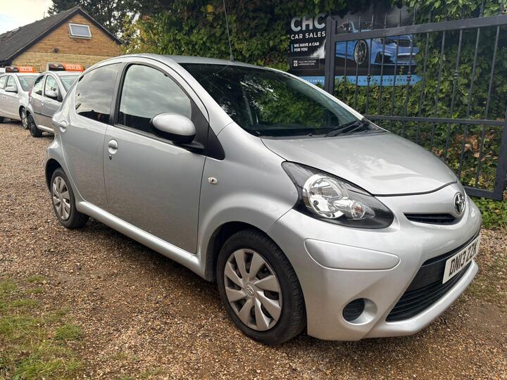 Toyota AYGO 1.0 VVT-i Ice Euro 5 5dr
