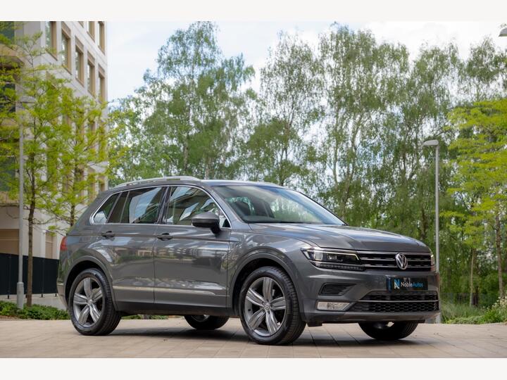 Volkswagen Tiguan 2.0 TDI BlueMotion Tech SEL DSG Euro 6 (s/s) 5dr