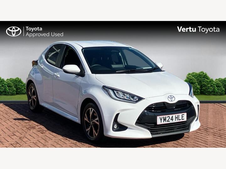 Toyota Yaris 1.5 VVT-h Design E-CVT Euro 6 (s/s) 5dr