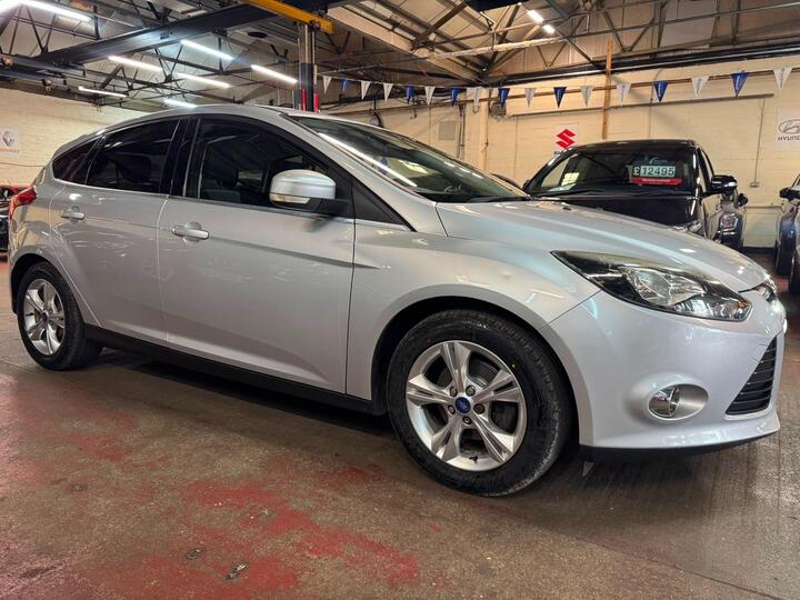 Ford Focus 1.6 Zetec Euro 5 5dr