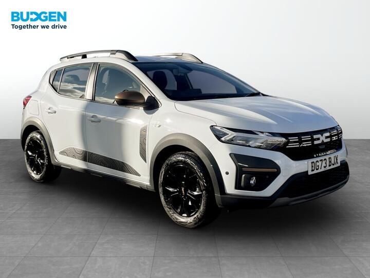Dacia Sandero Stepway 1.0 TCe EXTREME Euro 6 (s/s) 5dr Dacia Sandero Stepway 1.0 TCe EXTREME Euro 6 (s/s) 5dr