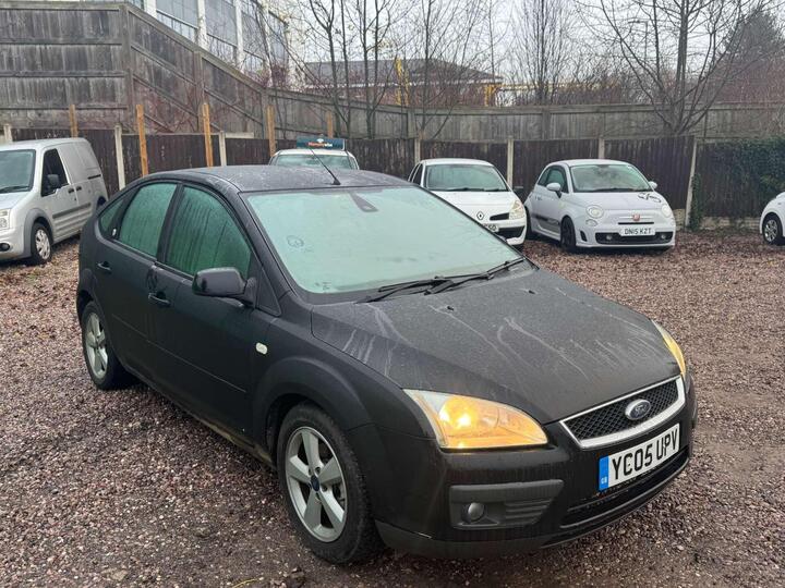 Ford FOCUS 1.6 Ghia 5dr