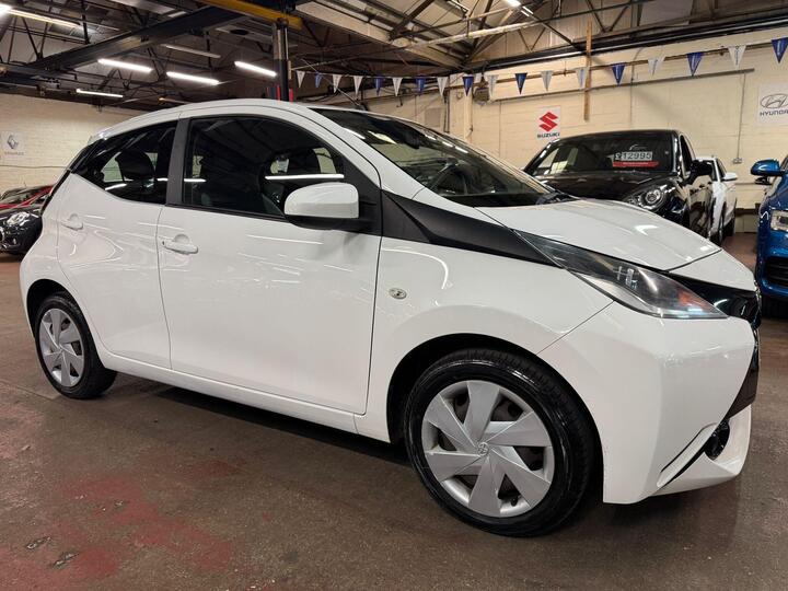Toyota AYGO 1.0 VVT-i X-play Euro 6 5dr