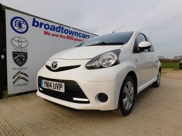 Toyota AYGO 1.0 VVT-i Move Euro 5 5dr