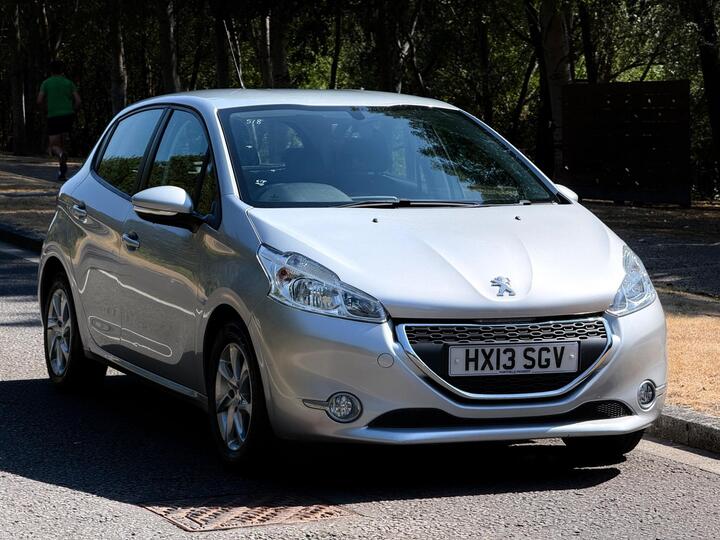 Peugeot 208 1.2 VTi Active Euro 5 5dr