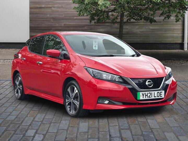 Nissan Leaf 40kWh N-Connecta Auto 5dr