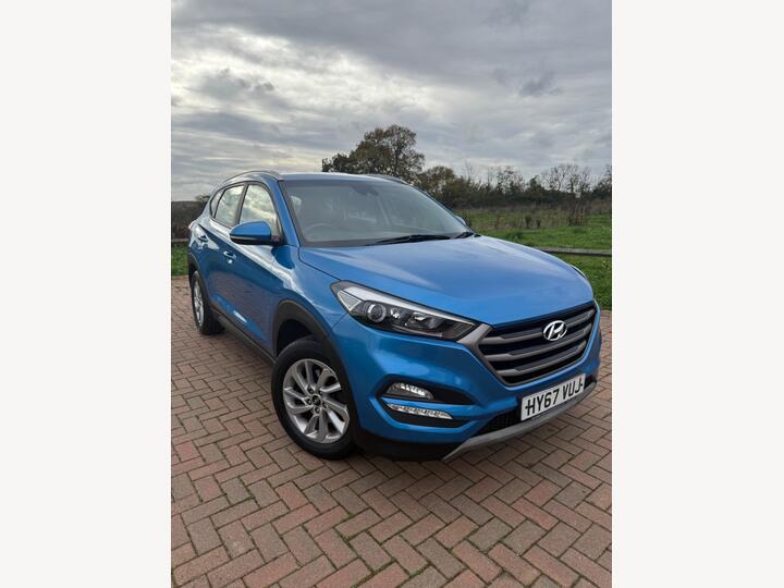 Hyundai TUCSON 1.6 GDi Blue Drive SE Nav Euro 6 (s/s) 5dr Hyundai TUCSON 1.6 GDi Blue Drive SE Nav Euro 6 (s/s) 5dr