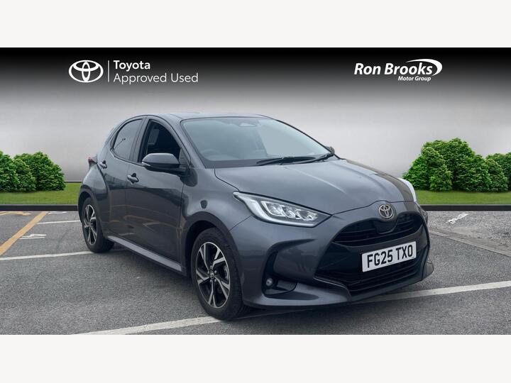 Toyota Yaris 1.5 VVT-h Design E-CVT Euro 6 (s/s) 5dr