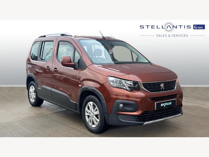 Peugeot Rifter 1.5 BlueHDi Allure Standard MPV EAT Euro 6 (s/s) 5dr Peugeot Rifter 1.5 BlueHDi Allure Standard MPV EAT Euro 6 (s/s) 5dr