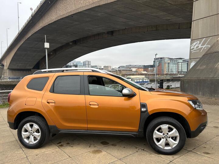 Dacia Duster 1.6 SCe Comfort Euro 6 (s/s) 5dr Dacia Duster 1.6 SCe Comfort Euro 6 (s/s) 5dr