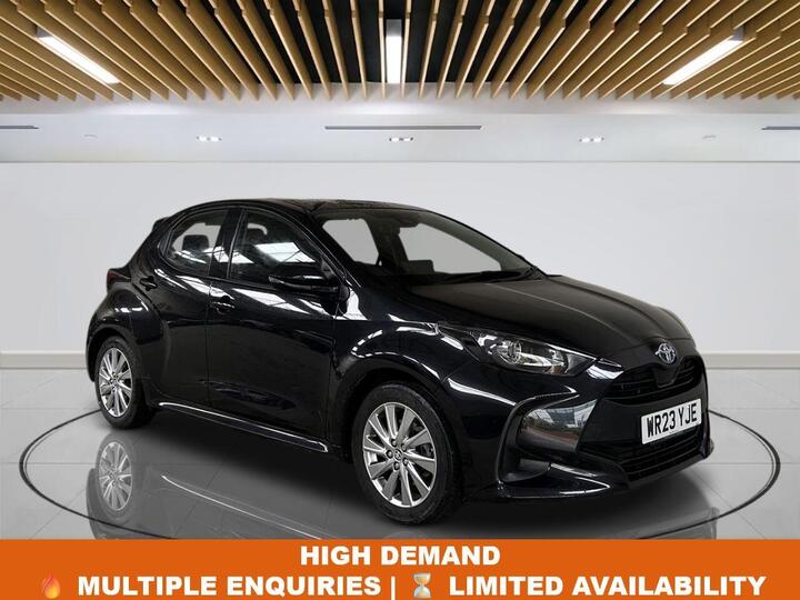 Toyota YARIS 1.5 VVT-h Icon E-CVT Euro 6 (s/s) 5dr