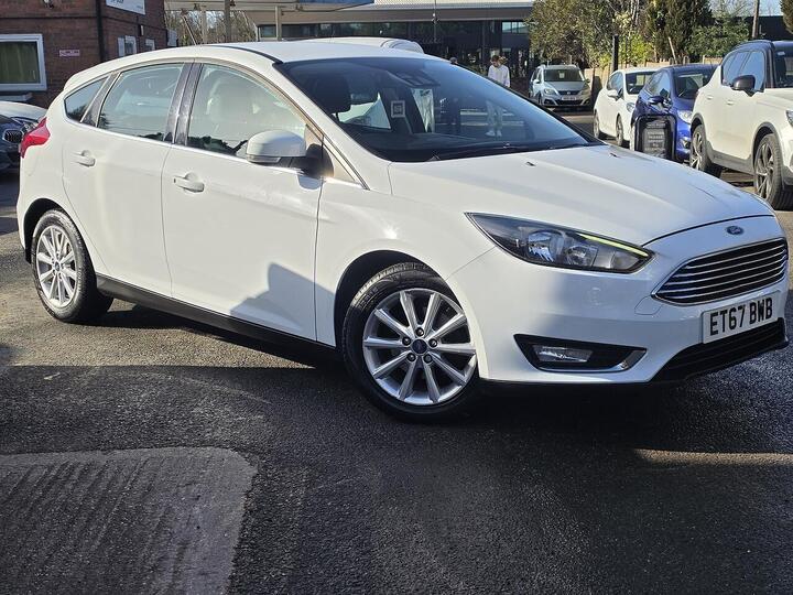 Ford Focus 1.0T EcoBoost Titanium Auto Euro 6 (s/s) 5dr