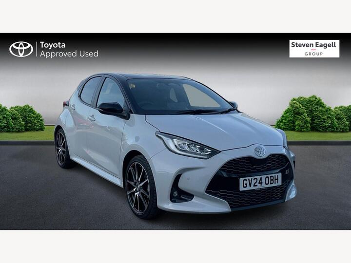 Toyota Yaris 1.5 VVT-h GR SPORT E-CVT Euro 6 (s/s) 5dr Toyota Yaris 1.5 VVT-h GR SPORT E-CVT Euro 6 (s/s) 5dr