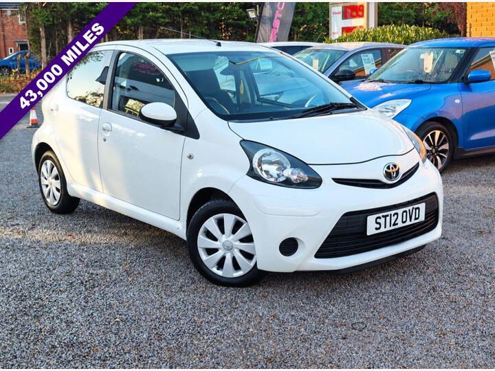 Toyota AYGO 1.0 VVT-i Ice Euro 5 5dr