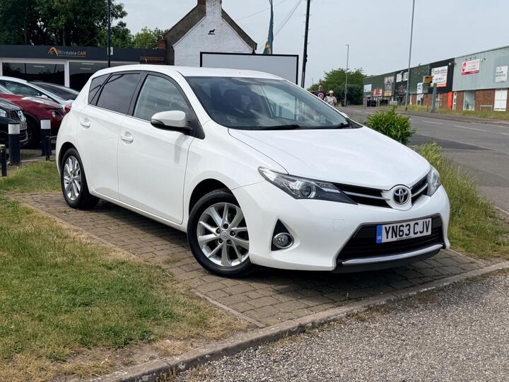 Toyota Auris 1.6 V-Matic Icon Euro 5 5dr Toyota Auris 1.6 V-Matic Icon Euro 5 5dr