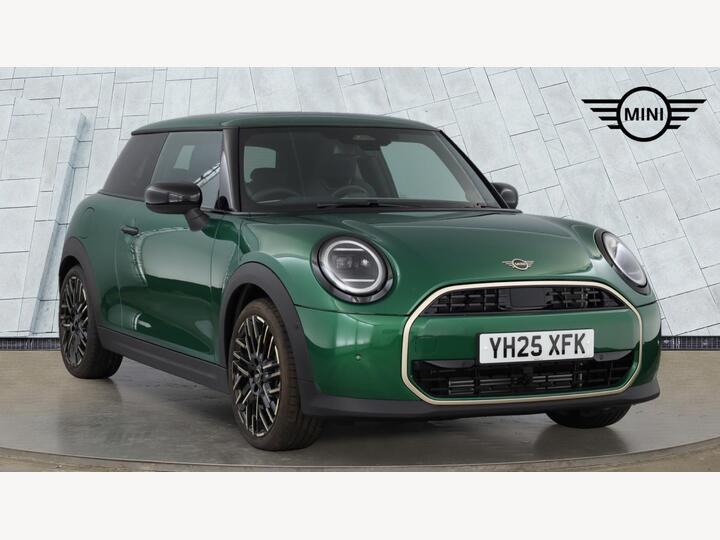 MINI Cooper 1.5C Exclusive Steptronic Euro 6 (s/s) 3dr