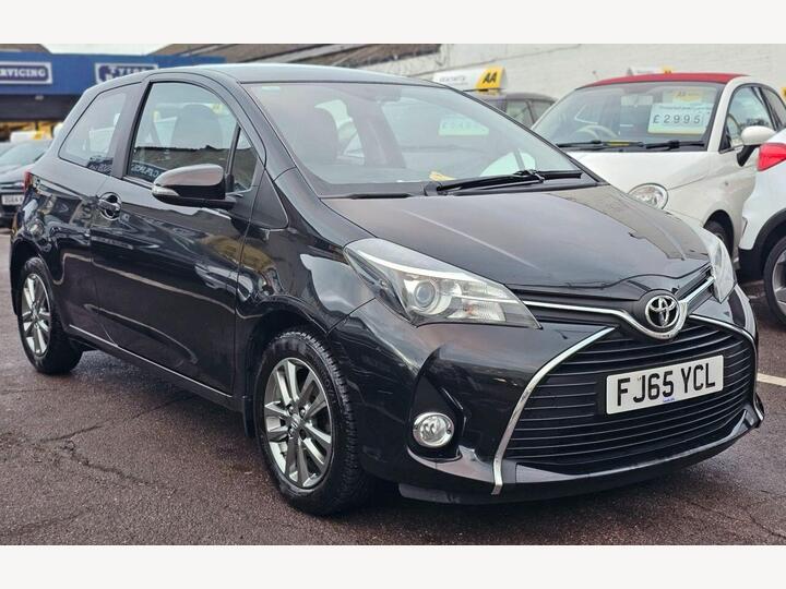 Toyota YARIS 1.33 Dual VVT-i Icon Euro 5 3dr Euro 5