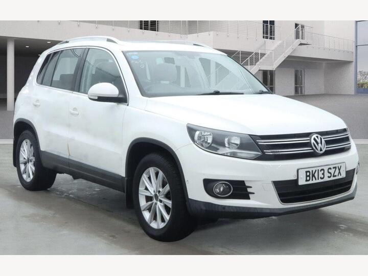 Volkswagen TIGUAN 2.0 TDI BlueMotion Tech SE DSG 4WD Euro 5 (s/s) 5dr