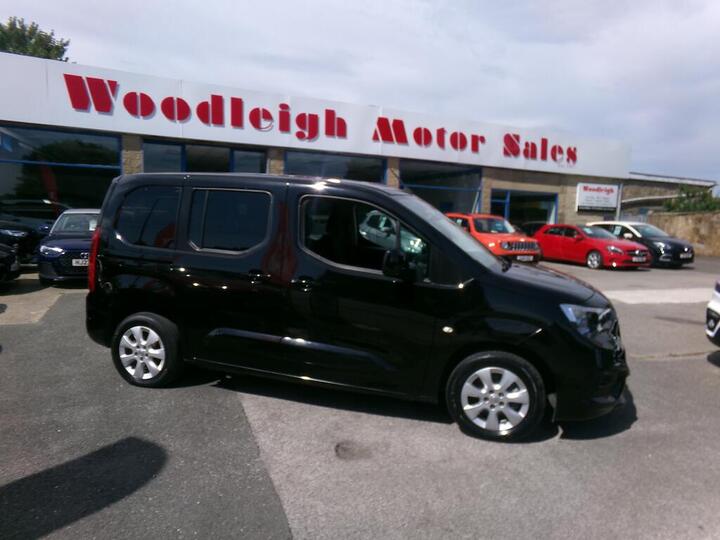 Vauxhall Combo Life 1.5 Turbo D SE Euro 6 (s/s) 5dr (7 Seat)