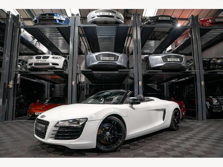 Audi R8 4.2 FSI V8 Spyder Quattro Euro 5 2dr