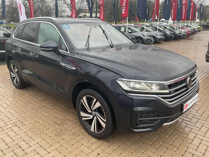 Volkswagen Touareg 3.0 TDI V6 R-Line Tech Tiptronic 4Motion Euro 6 (s/s) 5dr
