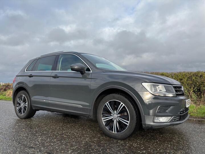 Volkswagen Tiguan 2.0 TDI BlueMotion Tech SE Navigation DSG Euro 6 (s/s) 5dr