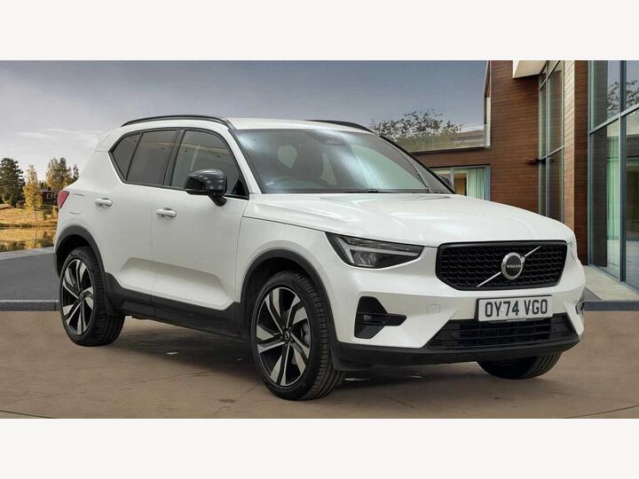 Volvo XC40 2.0 B3 MHEV Plus Dark DCT Auto Euro 6 (s/s) 5dr
