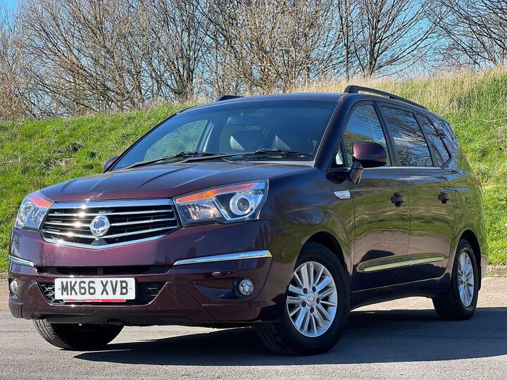 SsangYong Turismo 2.2D EX T-Tronic Euro 6 5dr