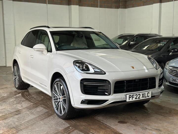 Porsche Cayenne 4.0T V8 Turbo TiptronicS 4WD Euro 6 (s/s) 5dr Porsche Cayenne 4.0T V8 Turbo TiptronicS 4WD Euro 6 (s/s) 5dr