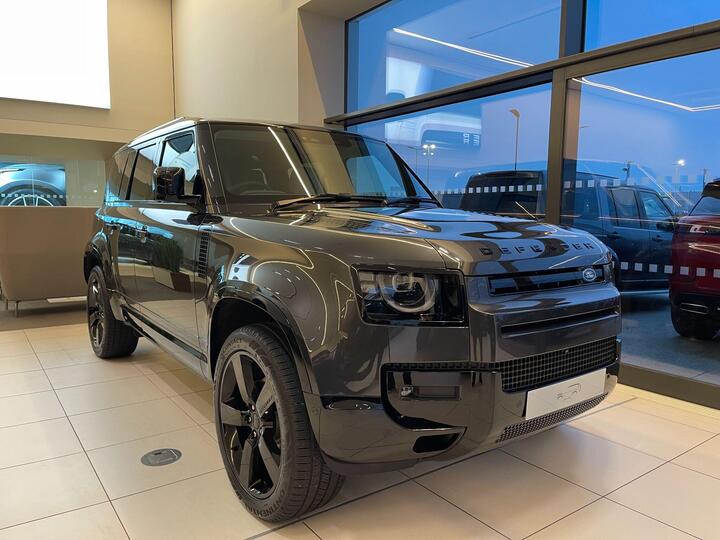 Land Rover Defender 110 3.0 D250 MHEV X-Dynamic SE Auto 4WD Euro 6 (s/s) 5dr