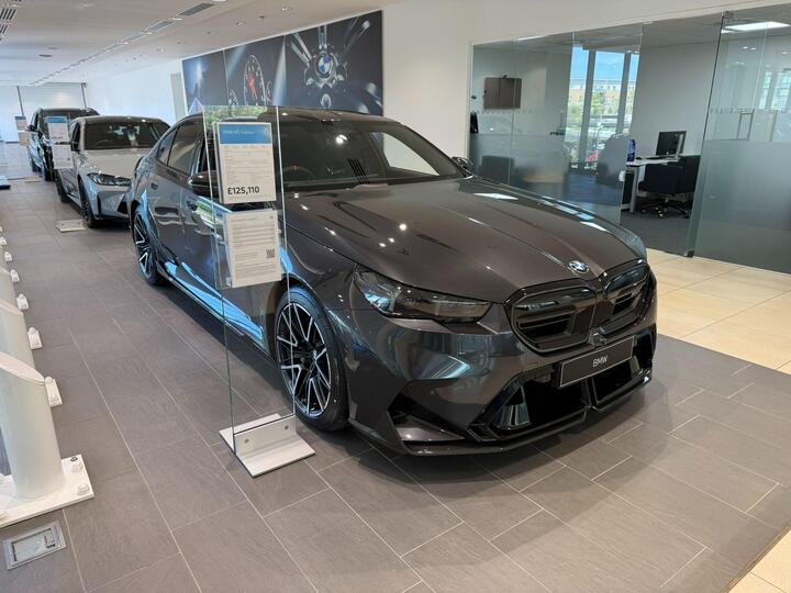 BMW M5 4.4 22.1kWh Steptronic XDrive Euro 6 (s/s) 4dr