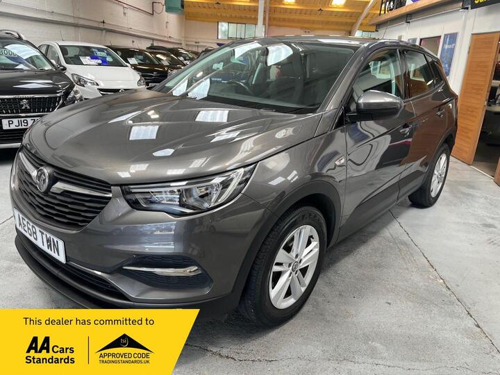 Vauxhall Grandland X 1.2 Turbo SE Euro 6 (s/s) 5dr