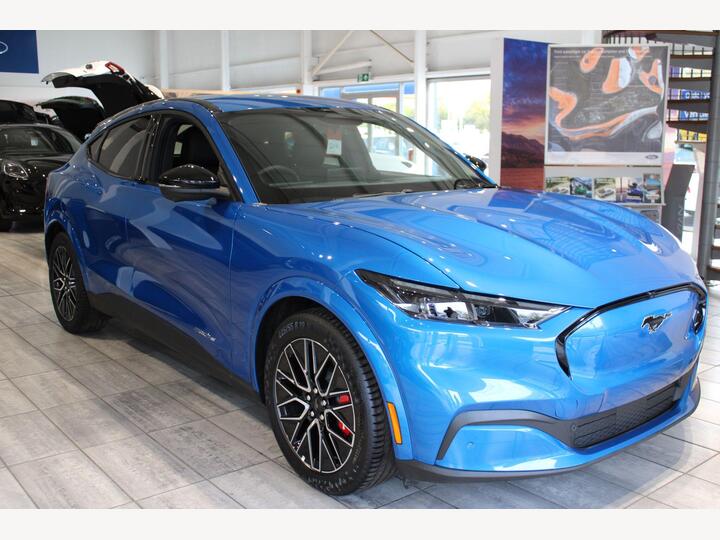 Ford Mustang Mach-E Extended Range 88kWh Premium 5dr