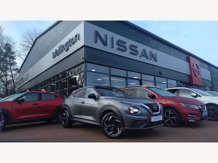 Nissan Juke 1.0 DIG-T N-Connecta Euro 6 (s/s) 5dr