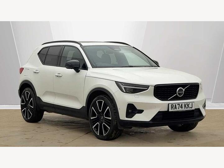 Volvo XC40 2.0 B3 MHEV Ultra Dark DCT Auto Euro 6 (s/s) 5dr