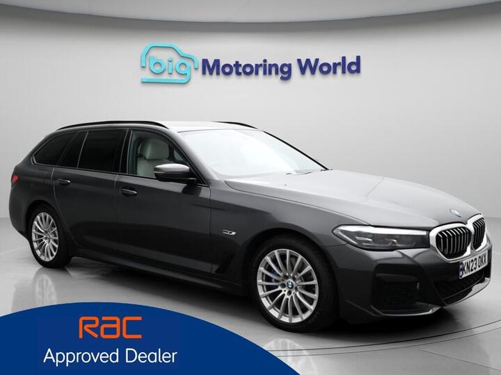 BMW 5 Series 2.0 530e 12kWh M Sport Touring Steptronic Euro 6 (s/s) 5dr BMW 5 Series 2.0 530e 12kWh M Sport Touring Steptronic Euro 6 (s/s) 5dr