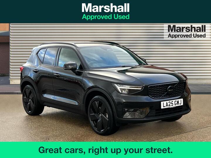 Volvo XC40 2.0 B4 MHEV Plus Black Edition DCT Auto Euro 6 (s/s) 5dr
